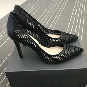 VINCE CAMUTO Black perforated leather heels AS NEW